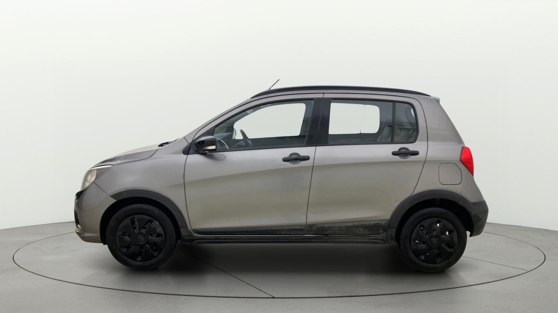 View 2018 Maruti Suzuki 1000 Base Variant Image 5 Used 2018 Maruti Suzuki 1000 Base Variant Image 5