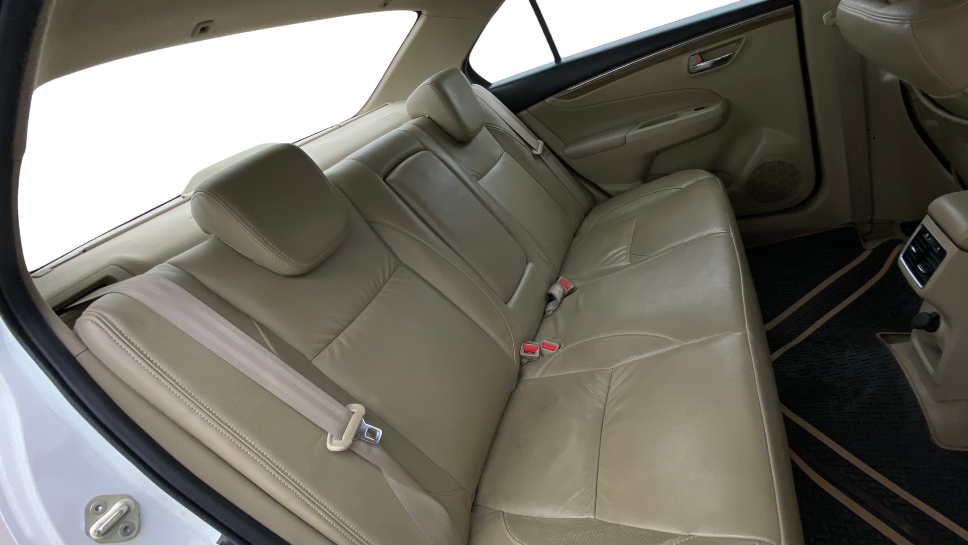 View 2020 Maruti Suzuki 1000 Base Variant Image 30 Used 2020 Maruti Suzuki 1000 Base Variant Image 30