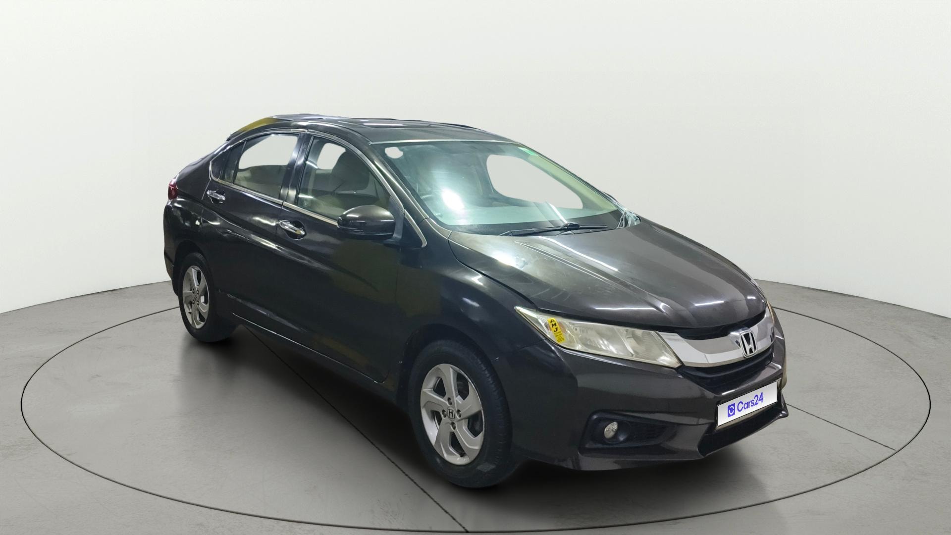 View 2015 Honda City ZX MT Diesel Anniversary Edition Image 39 Used 2015 Honda City ZX MT Diesel Anniversary Edition Image 39
