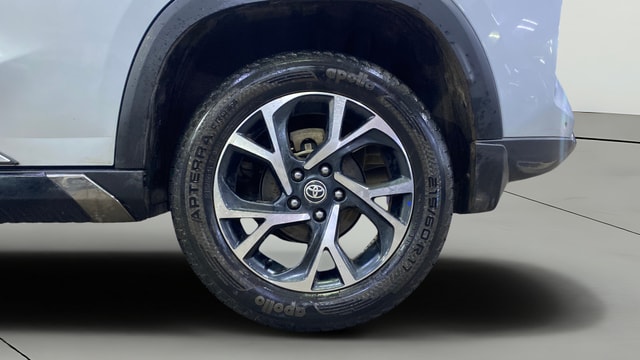 View Toyota Urban Cruiser Hyryder Image 12 Used Toyota Urban Cruiser Hyryder Image 12