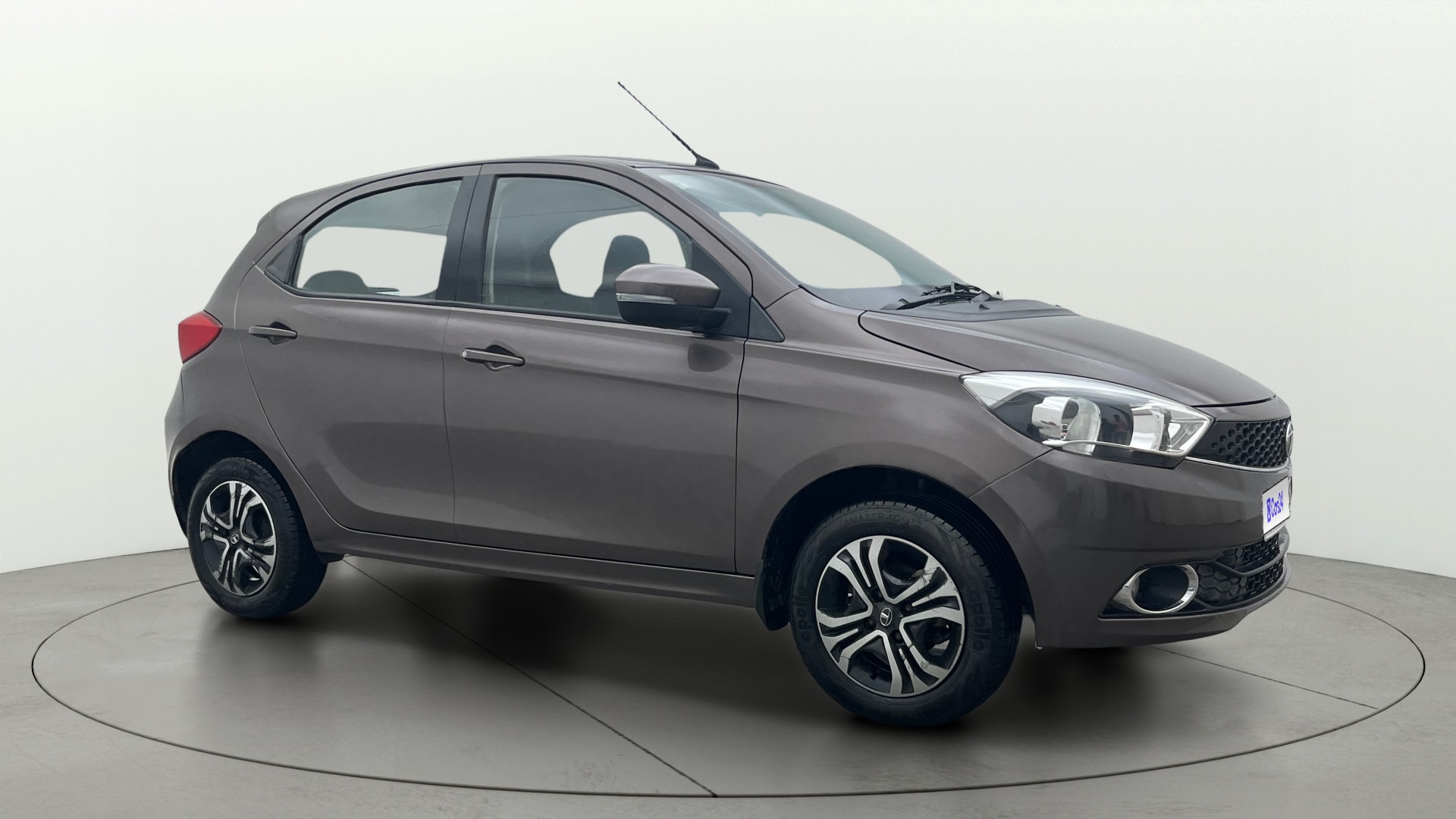 View 2019 Tata Tiago Revotorq XB Image 35 Used 2019 Tata Tiago Revotorq XB Image 35