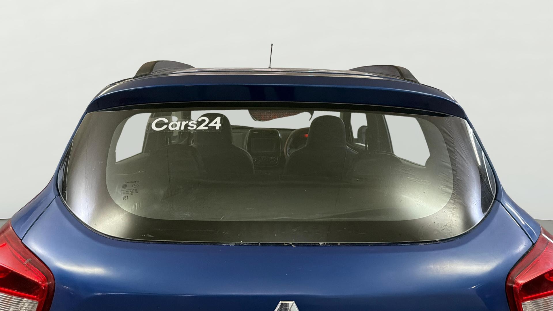 View 2017 Renault Kwid RXT 1.0 Driver Airbag Option Image 4 Used 2017 Renault Kwid RXT 1.0 Driver Airbag Option Image 4