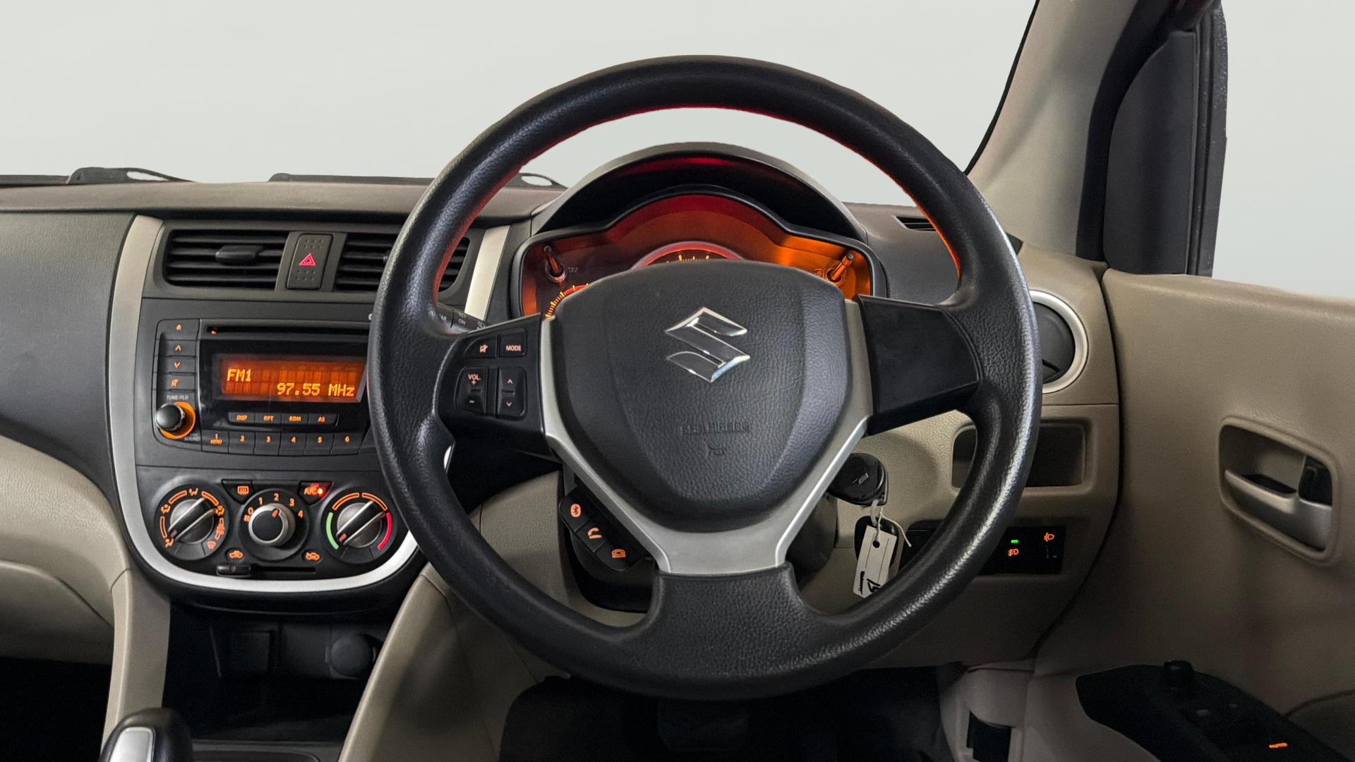 View 2018 Maruti Suzuki 1000 Base Variant Image 20 Used 2018 Maruti Suzuki 1000 Base Variant Image 20