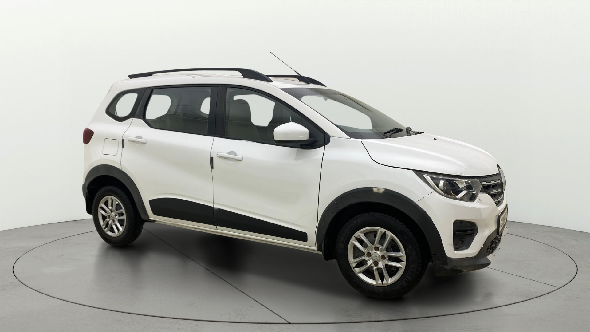 View 2021 Renault Triber RXT AMT Image 22 Used 2021 Renault Triber RXT AMT Image 22