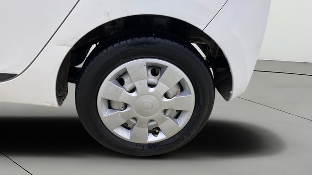 View Hyundai EON Image 11 Used Hyundai EON Image 11