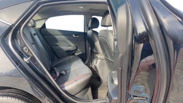View Hyundai Verna Image 31 Used Hyundai Verna Image 31