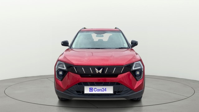 View Mahindra XUV 3XO Image 1 Used Mahindra XUV 3XO Image 1