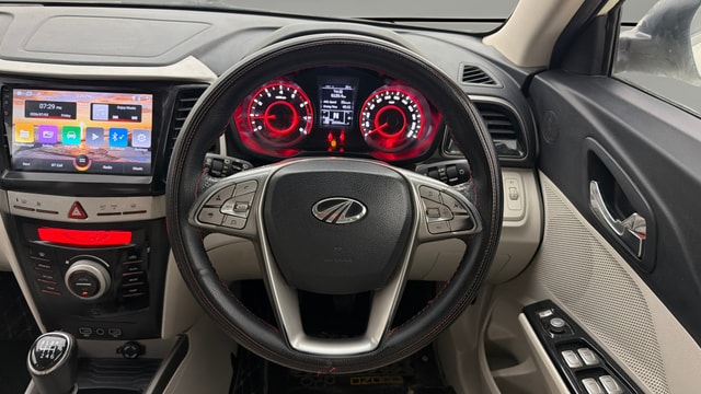 View Mahindra XUV300 Image 13 Used Mahindra XUV300 Image 13