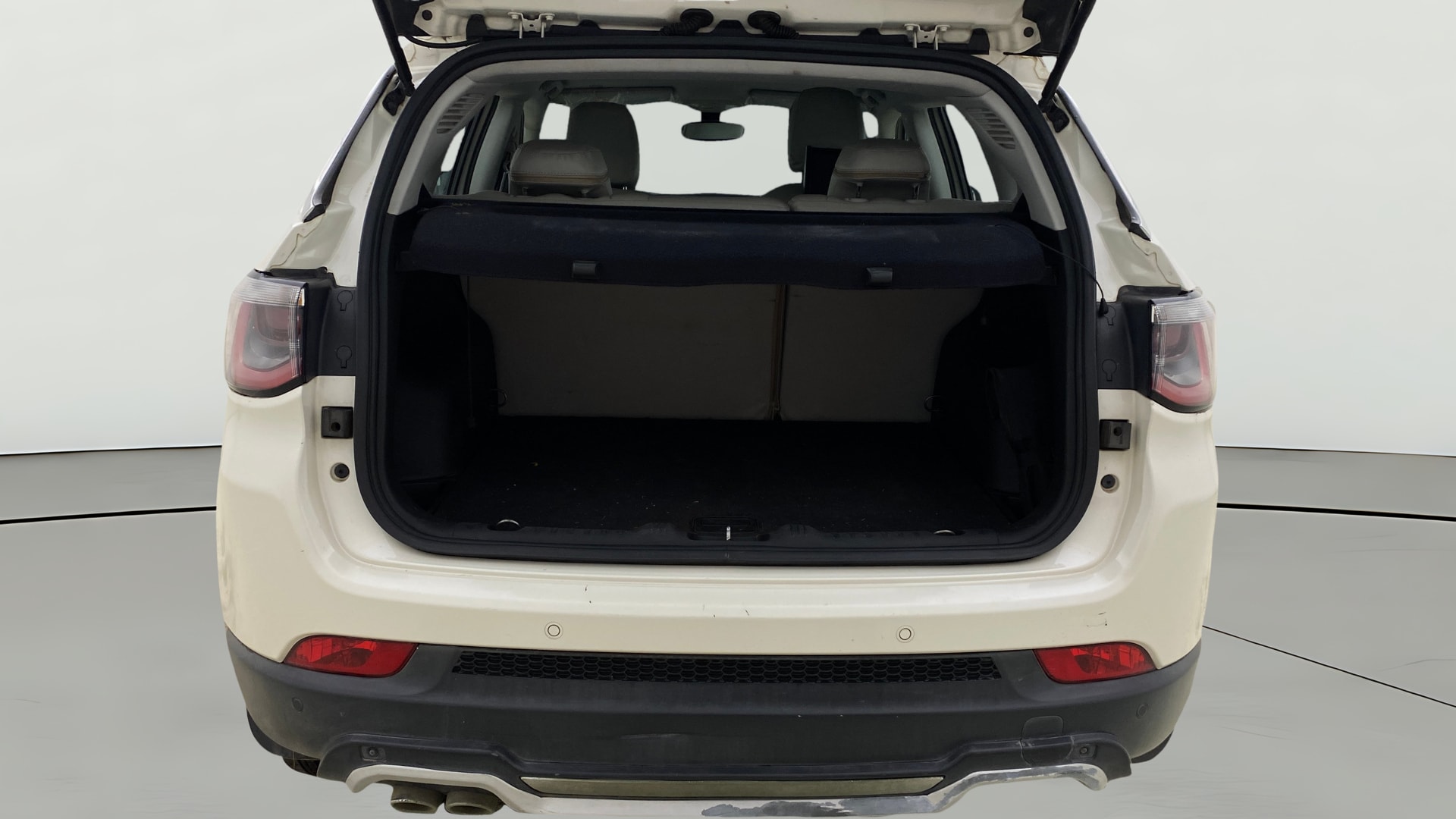 View 2019 Jeep Compass Limited 1.4 Multi AIR Petrol DDCT AT BS IV Image 38 Used 2019 Jeep Compass Limited 1.4 Multi AIR Petrol DDCT AT BS IV Image 38