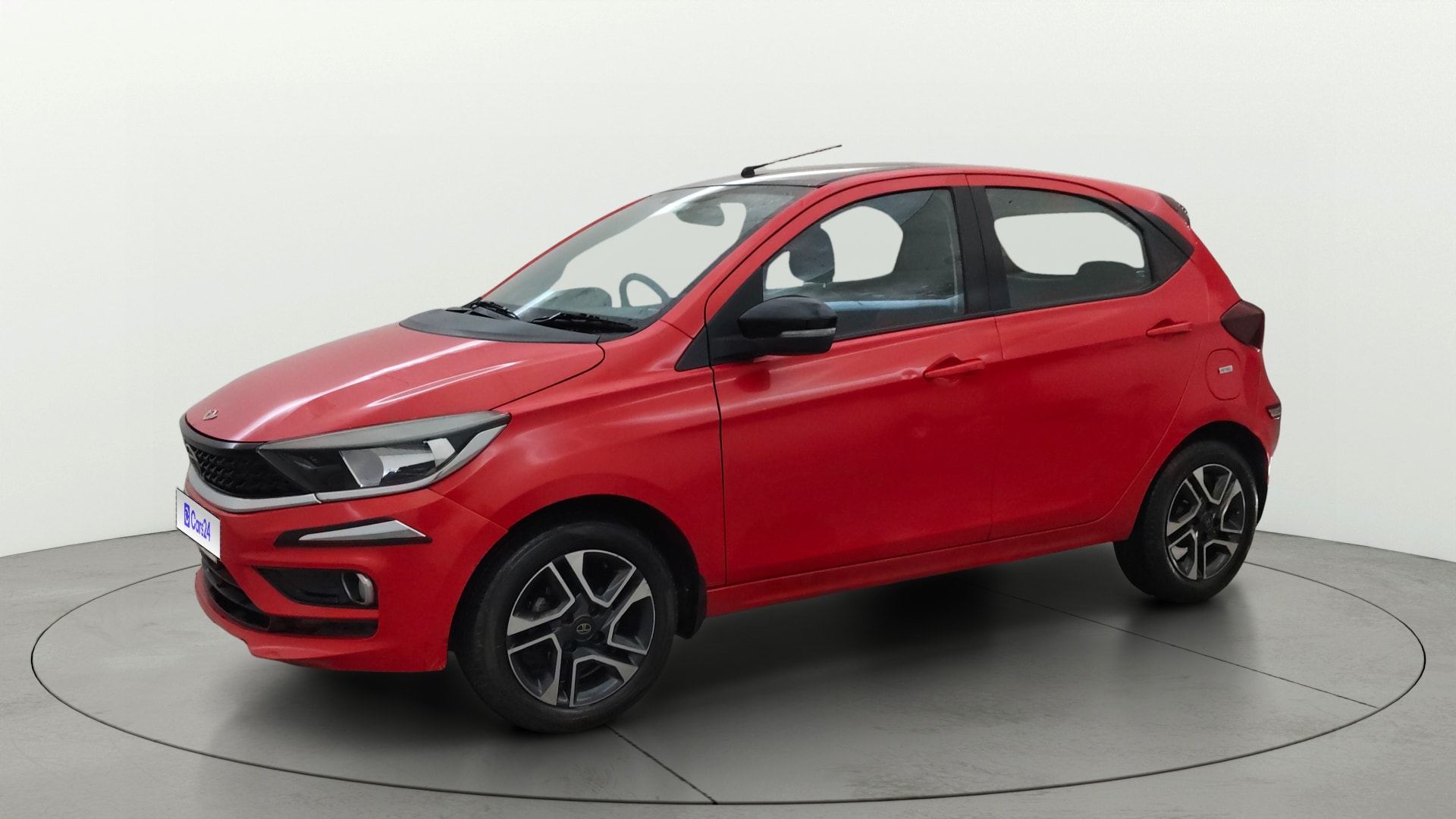 View 2020 Tata Tiago Revotorq XB Image 35 Used 2020 Tata Tiago Revotorq XB Image 35