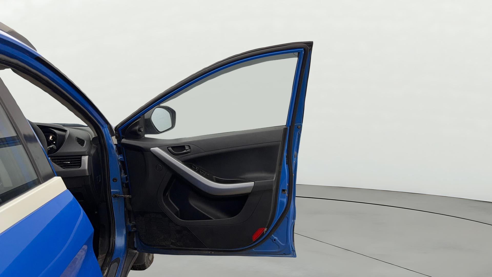 View 2020 Tata Nexon Revotron XE Image 43 Used 2020 Tata Nexon Revotron XE Image 43