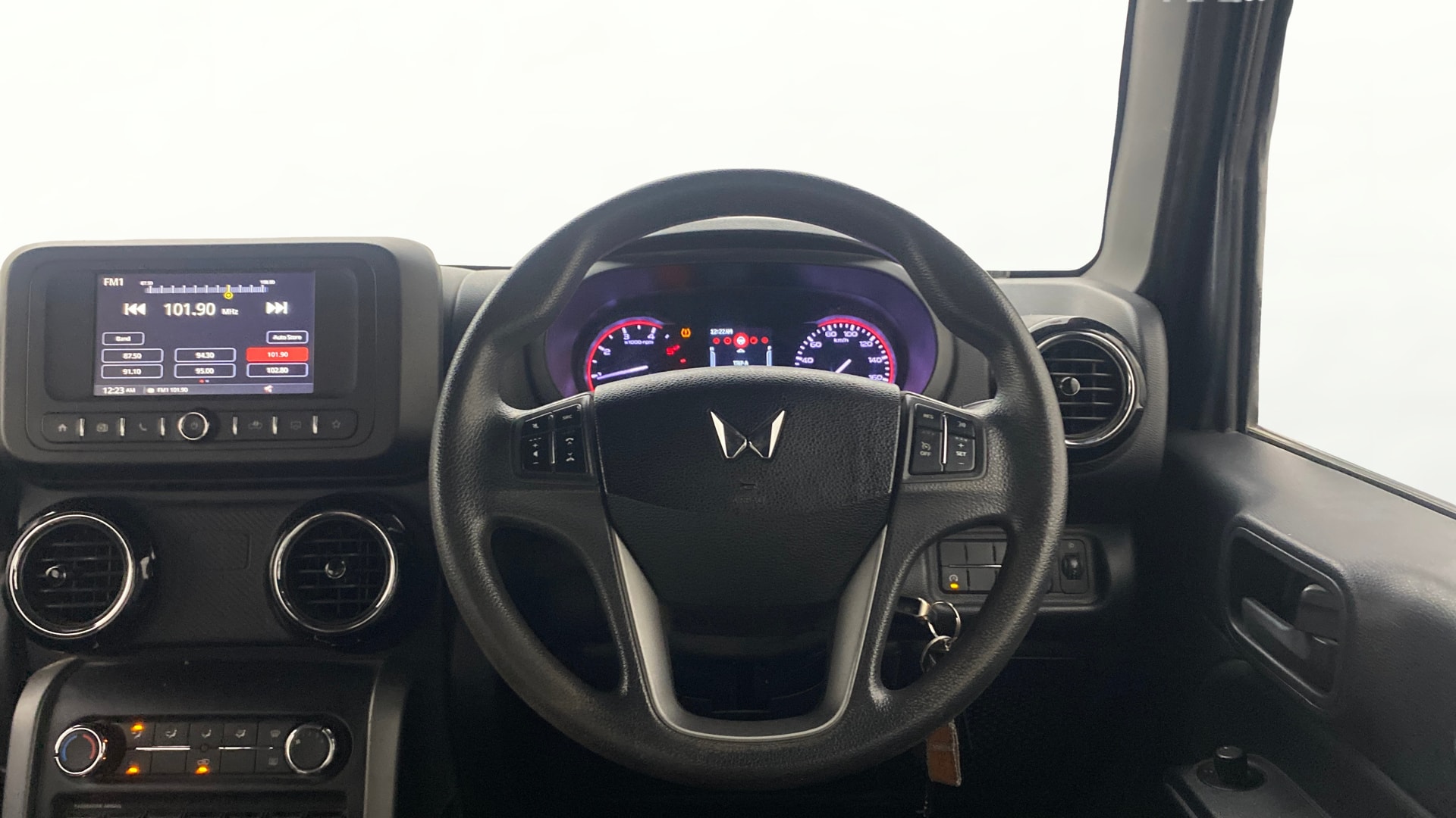 View 2024 Mahindra Thar AX Standard Manual Soft Top 6 Seater Image 20 Used 2024 Mahindra Thar AX Standard Manual Soft Top 6 Seater Image 20