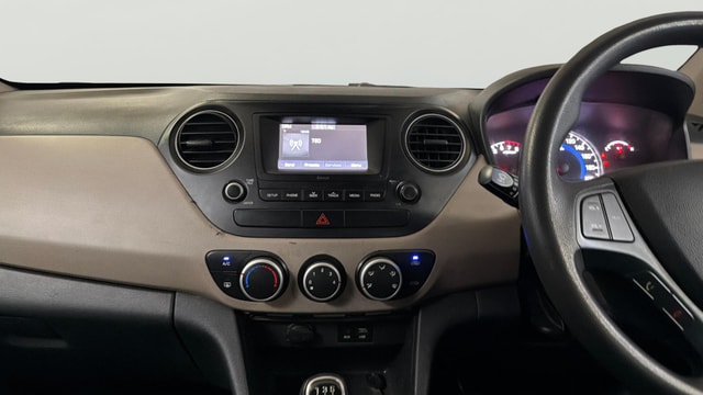 View Hyundai Grand i10 Image 17 Used Hyundai Grand i10 Image 17