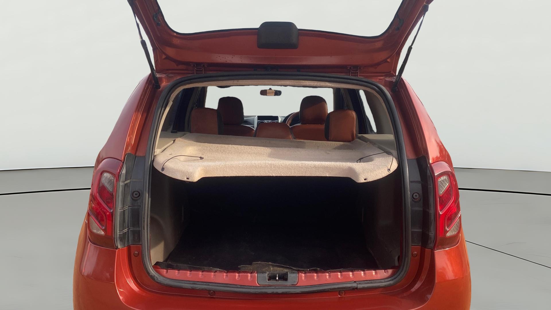 View 2017 Renault Duster Diesel 110PS RXZ AMT Image 36 Used 2017 Renault Duster Diesel 110PS RXZ AMT Image 36