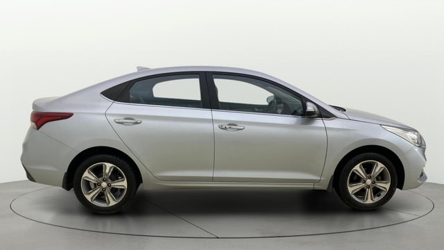 View Hyundai Verna Image 9 Used Hyundai Verna Image 9