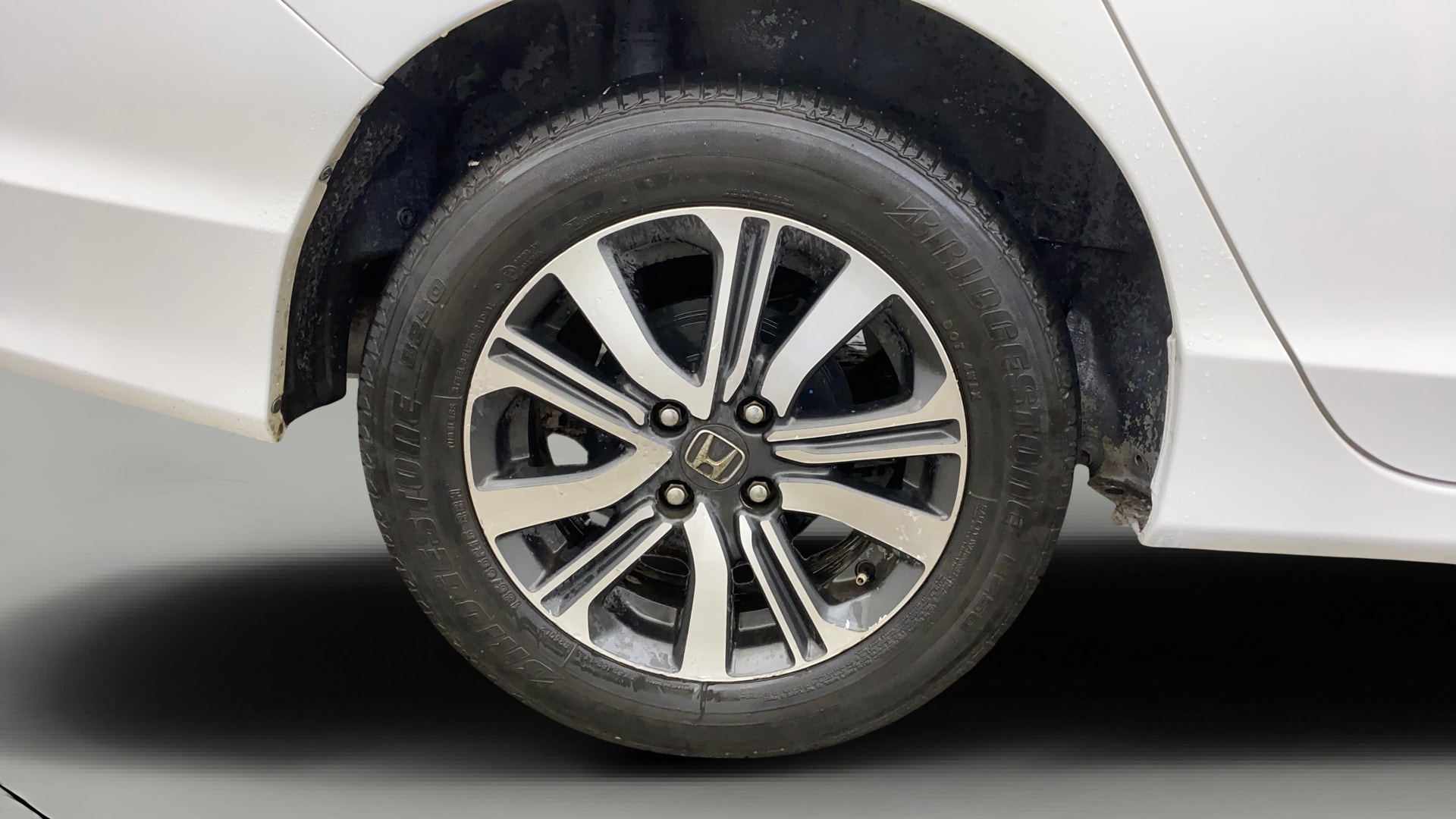 View 2019 Honda City ZX MT Diesel Anniversary Edition Image 33 Used 2019 Honda City ZX MT Diesel Anniversary Edition Image 33