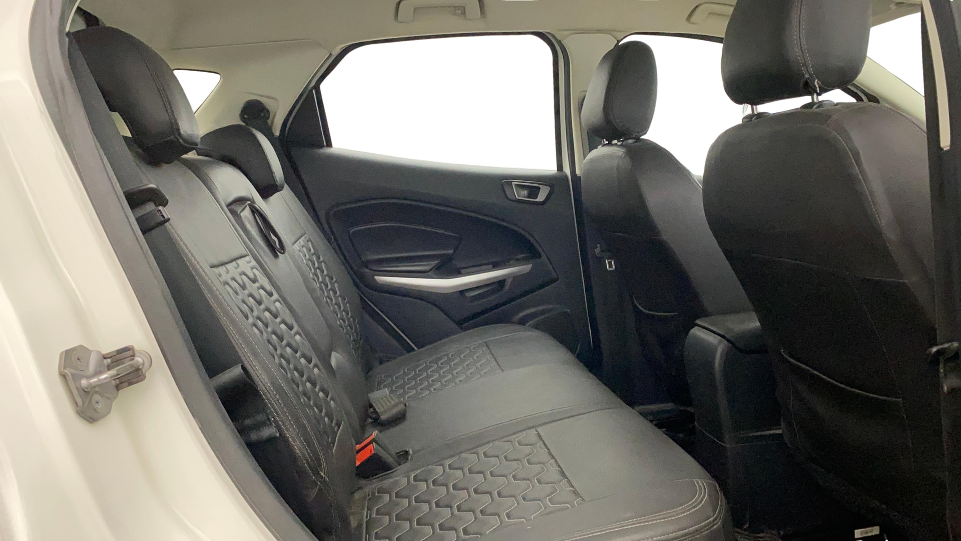 View 2019 Ford EcoSport 1.5 TDCi Diesel Ambiente BS IV Image 28 Used 2019 Ford EcoSport 1.5 TDCi Diesel Ambiente BS IV Image 28