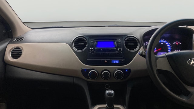 View Hyundai Xcent Image 17 Used Hyundai Xcent Image 17