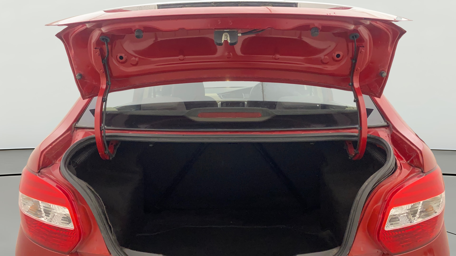 View 2015 Tata Zest XMS Diesel Image 16 Used 2015 Tata Zest XMS Diesel Image 16