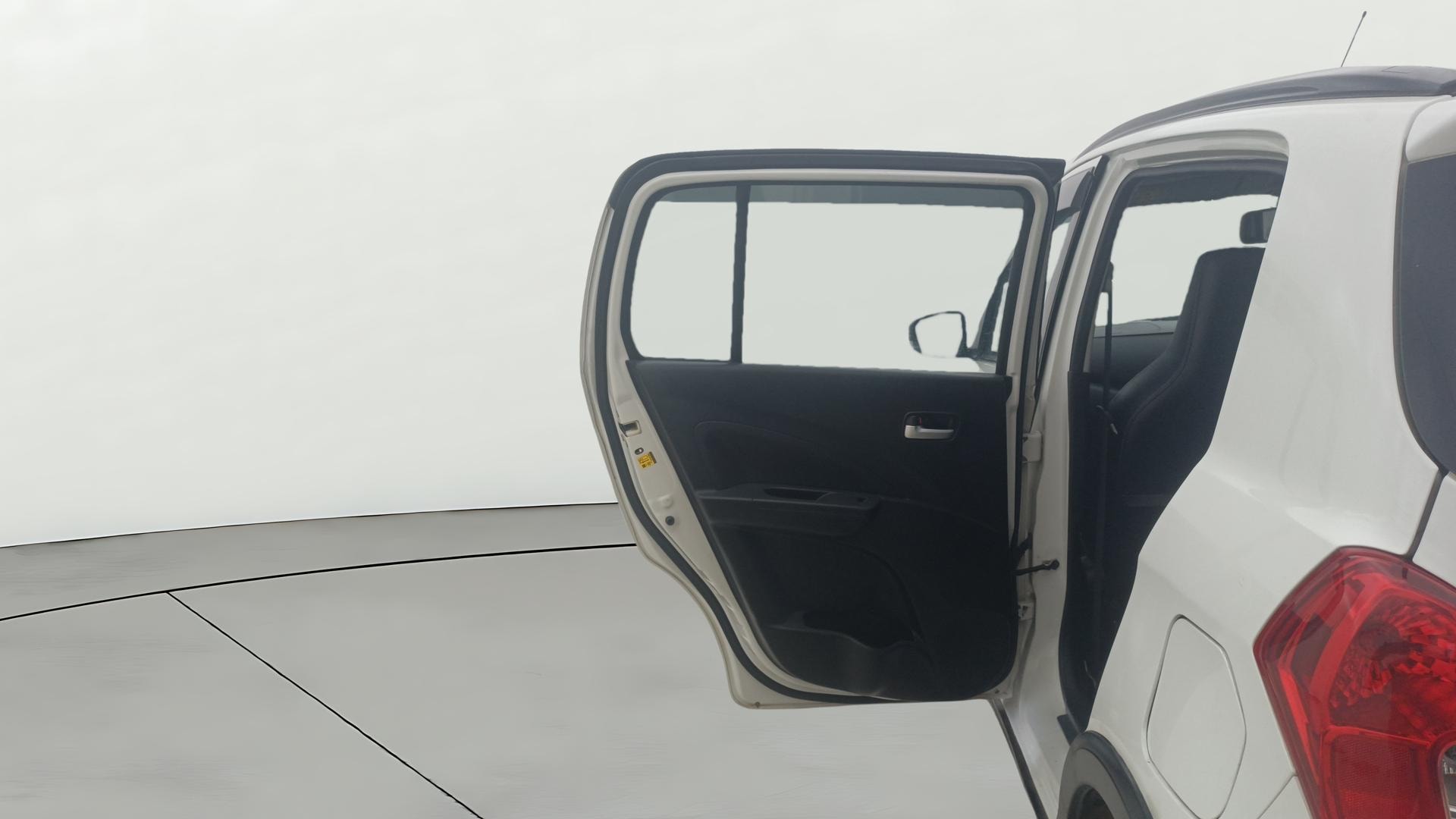 View 2018 Maruti Suzuki 1000 Base Variant Image 22 Used 2018 Maruti Suzuki 1000 Base Variant Image 22
