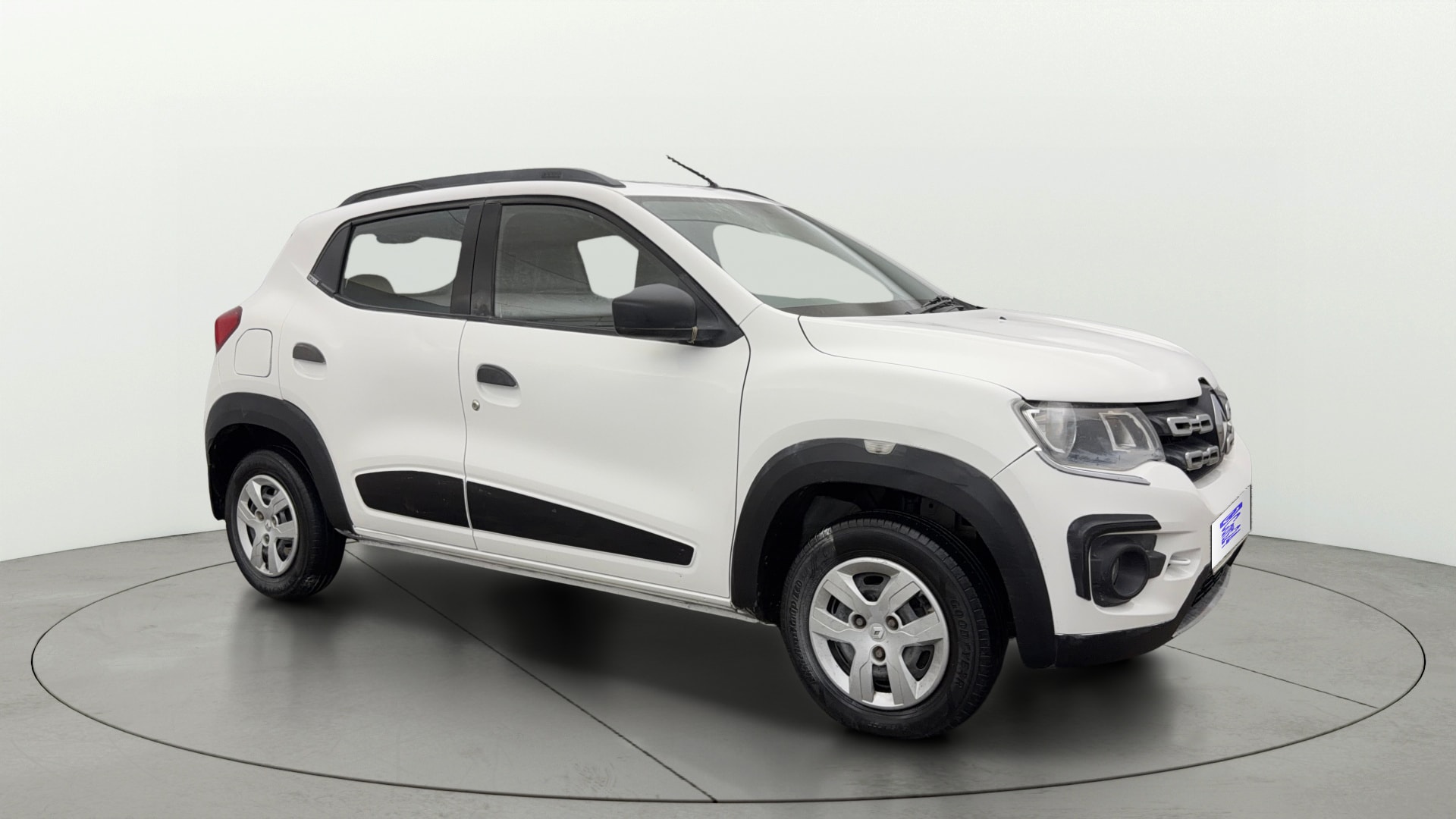 View 2018 Renault Kwid RXL Image 21 Used 2018 Renault Kwid RXL Image 21