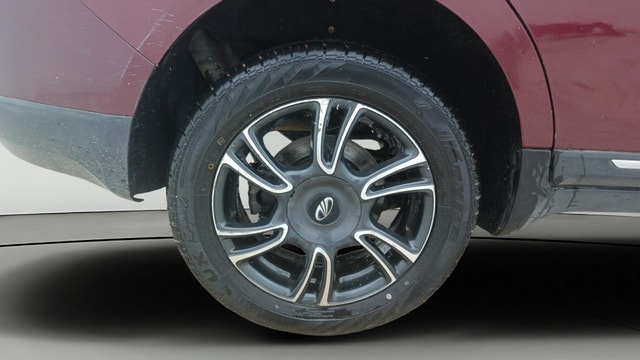 View Mahindra Marazzo Image 35 Used Mahindra Marazzo Image 35
