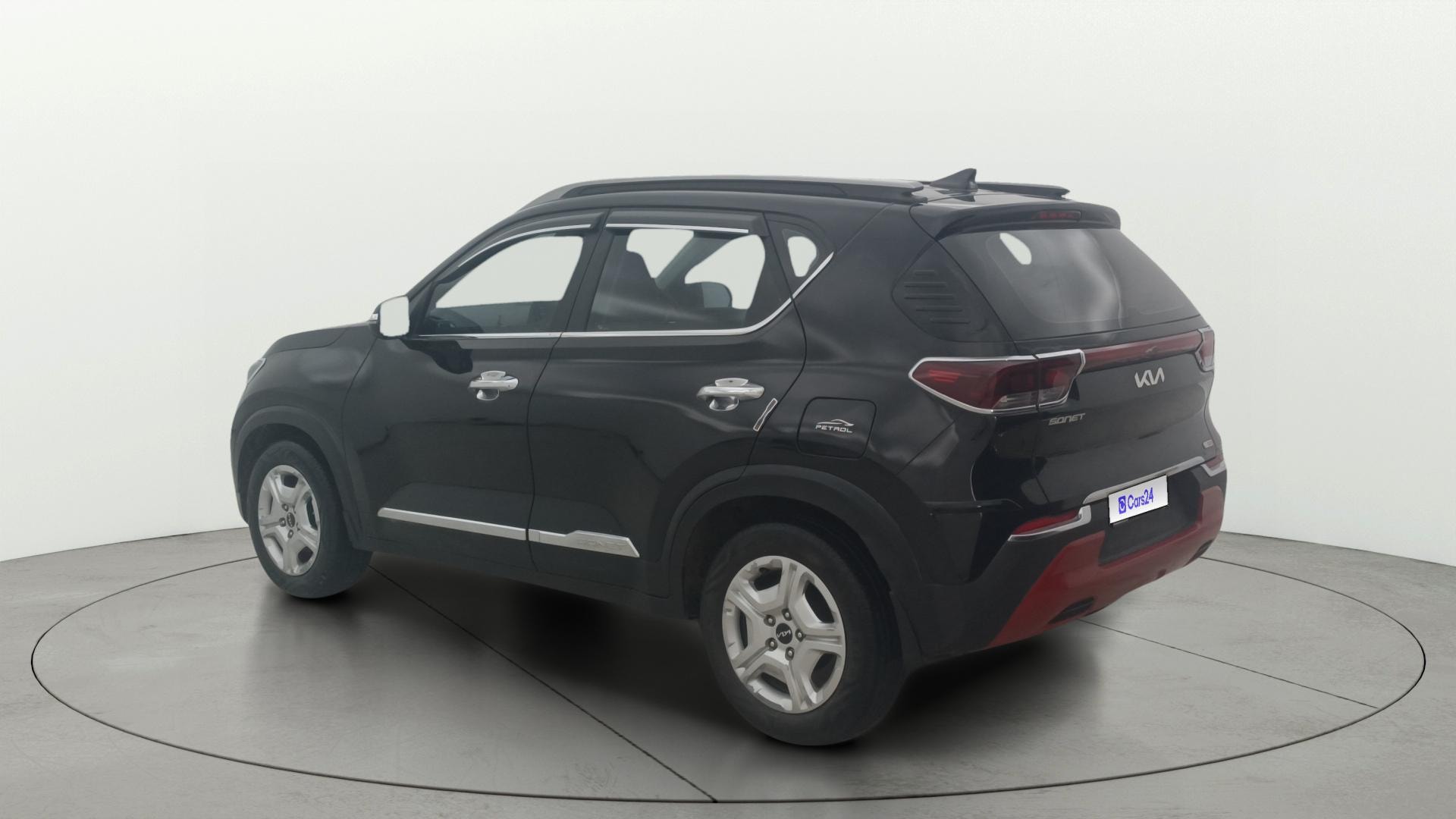 View 2023 Kia Sonet HTK Plus iMT Petrol Image 2 Used 2023 Kia Sonet HTK Plus iMT Petrol Image 2
