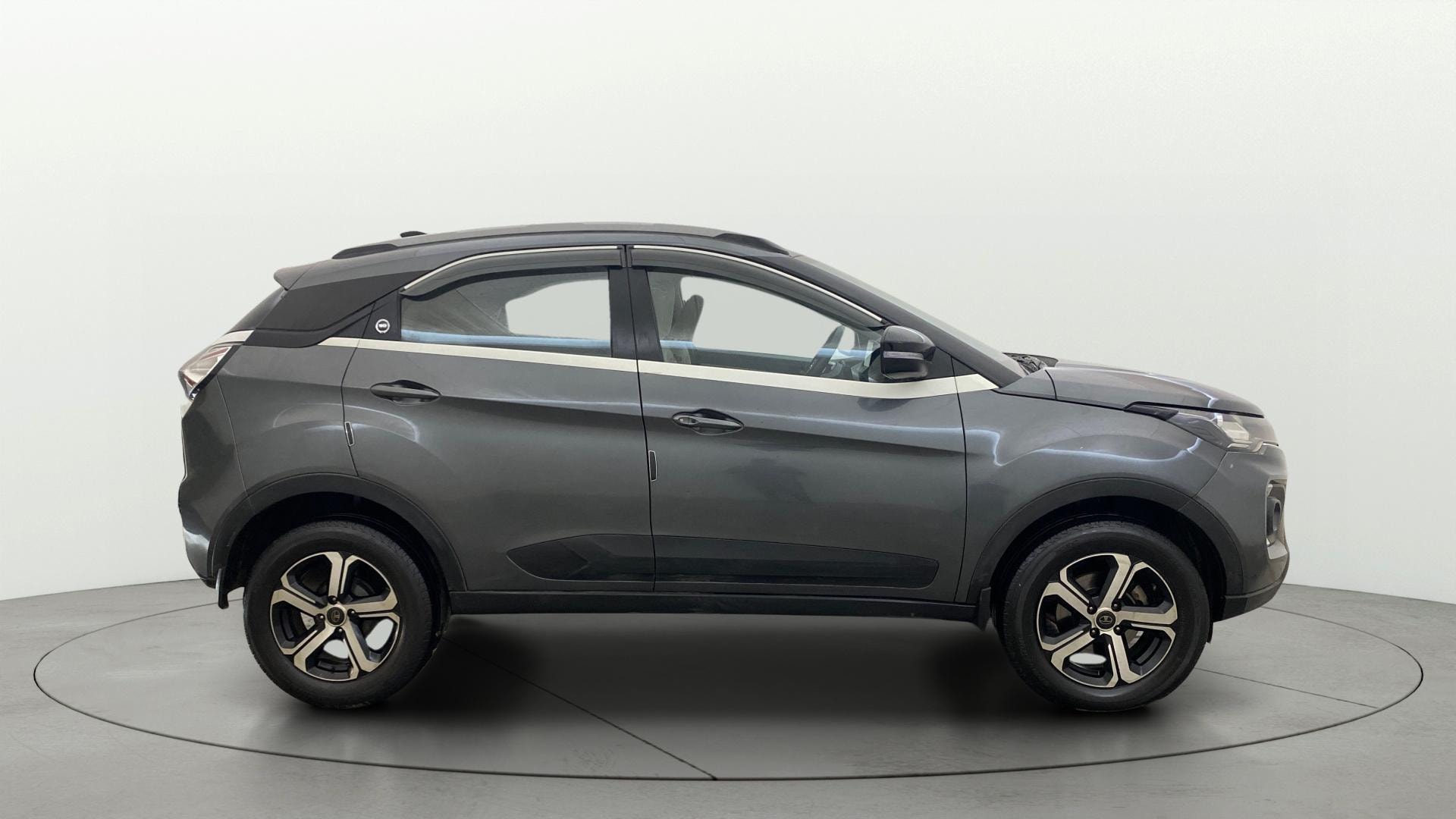 View 2023 Tata Nexon Revotron XE Image 28 Used 2023 Tata Nexon Revotron XE Image 28