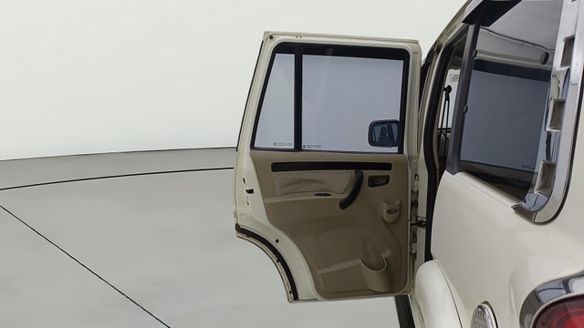 View Mahindra Jeep Image 16 Used Mahindra Jeep Image 16