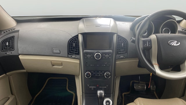 View Mahindra XUV500 Image 33 Used Mahindra XUV500 Image 33