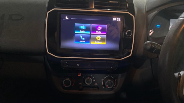 View Renault Kwid Image 17 Used Renault Kwid Image 17