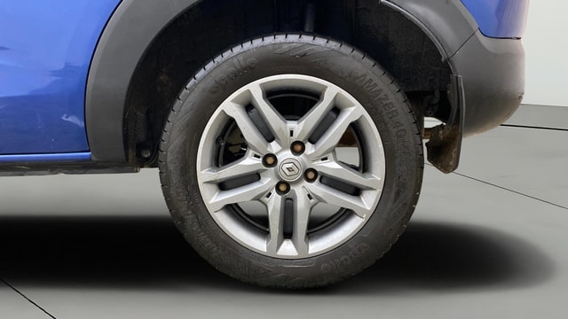 View Renault Triber Image 11 Used Renault Triber Image 11