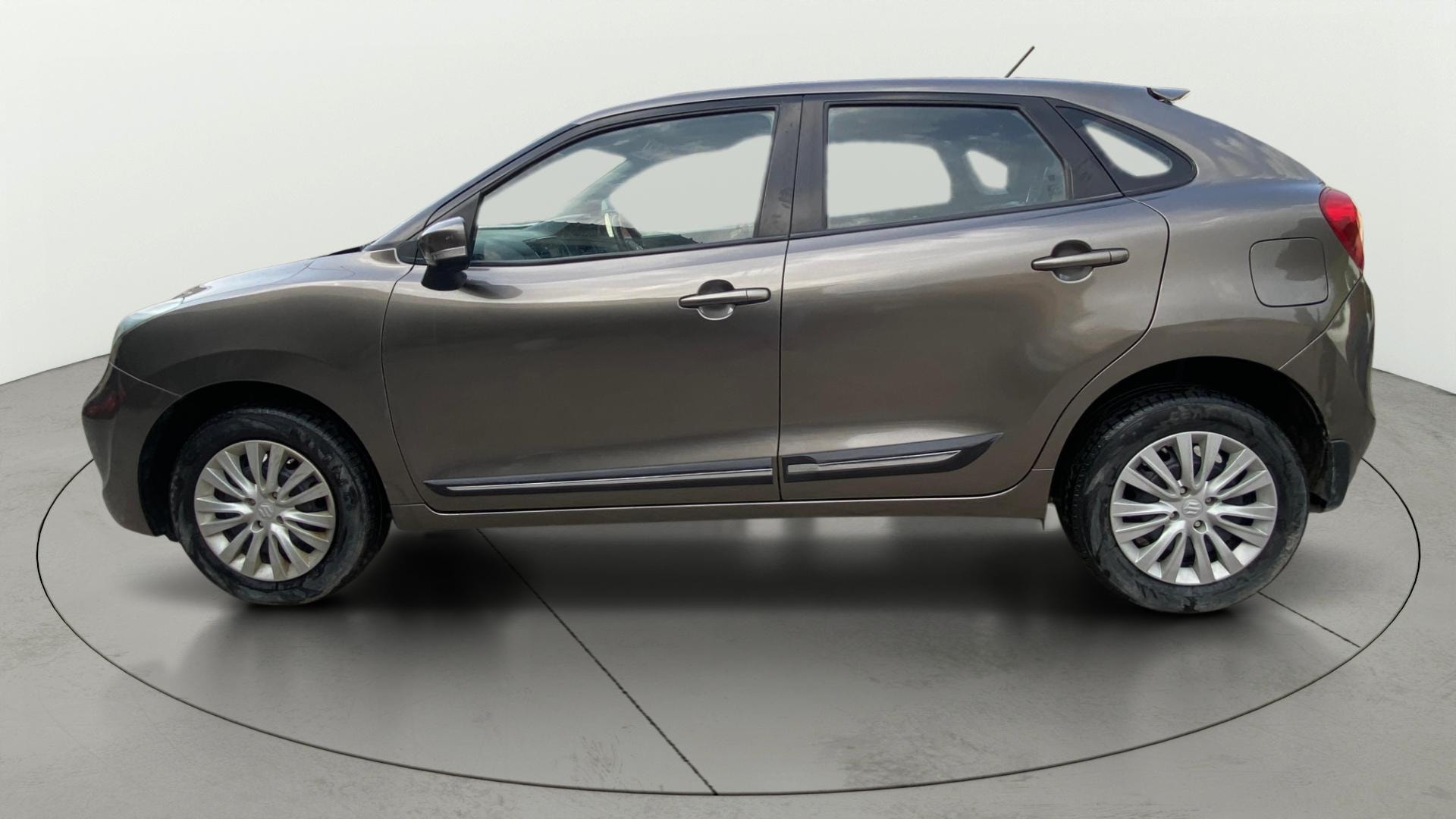 View 2020 Maruti Suzuki 1000 Base Variant Image 5 Used 2020 Maruti Suzuki 1000 Base Variant Image 5
