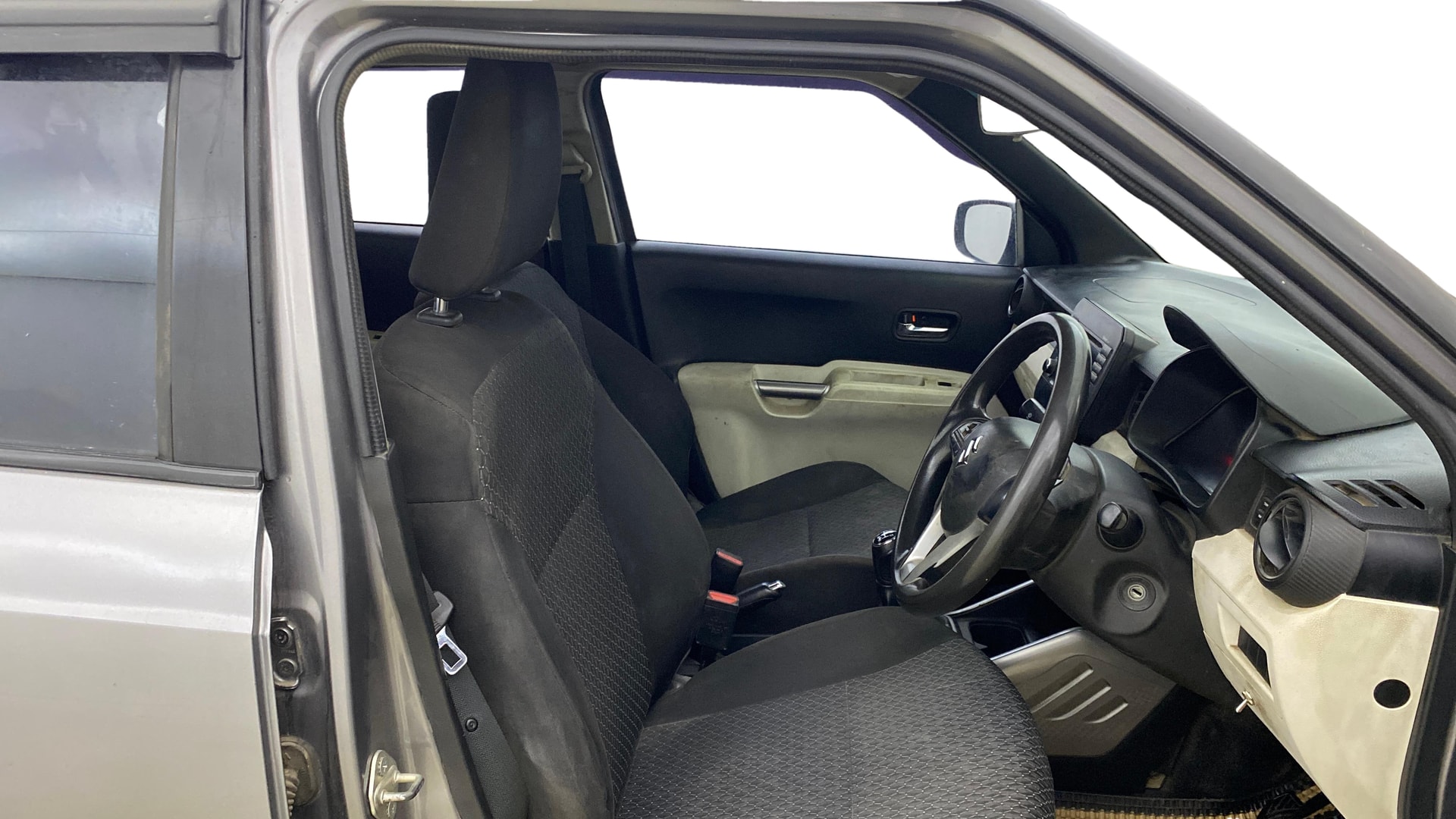 View 2022 Maruti Suzuki 1000 Base Variant Image 25 Used 2022 Maruti Suzuki 1000 Base Variant Image 25