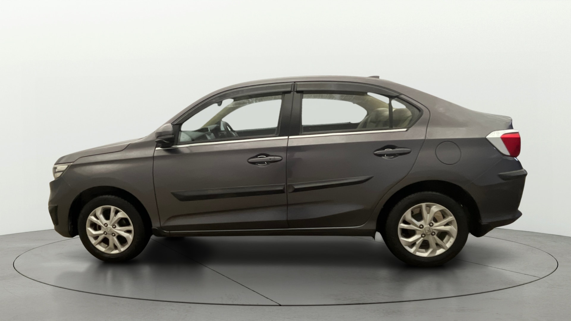View 2019 Honda Amaze E MT Petrol BS IV Image 5 Used 2019 Honda Amaze E MT Petrol BS IV Image 5