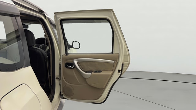 View Nissan Terrano Image 7 Used Nissan Terrano Image 7