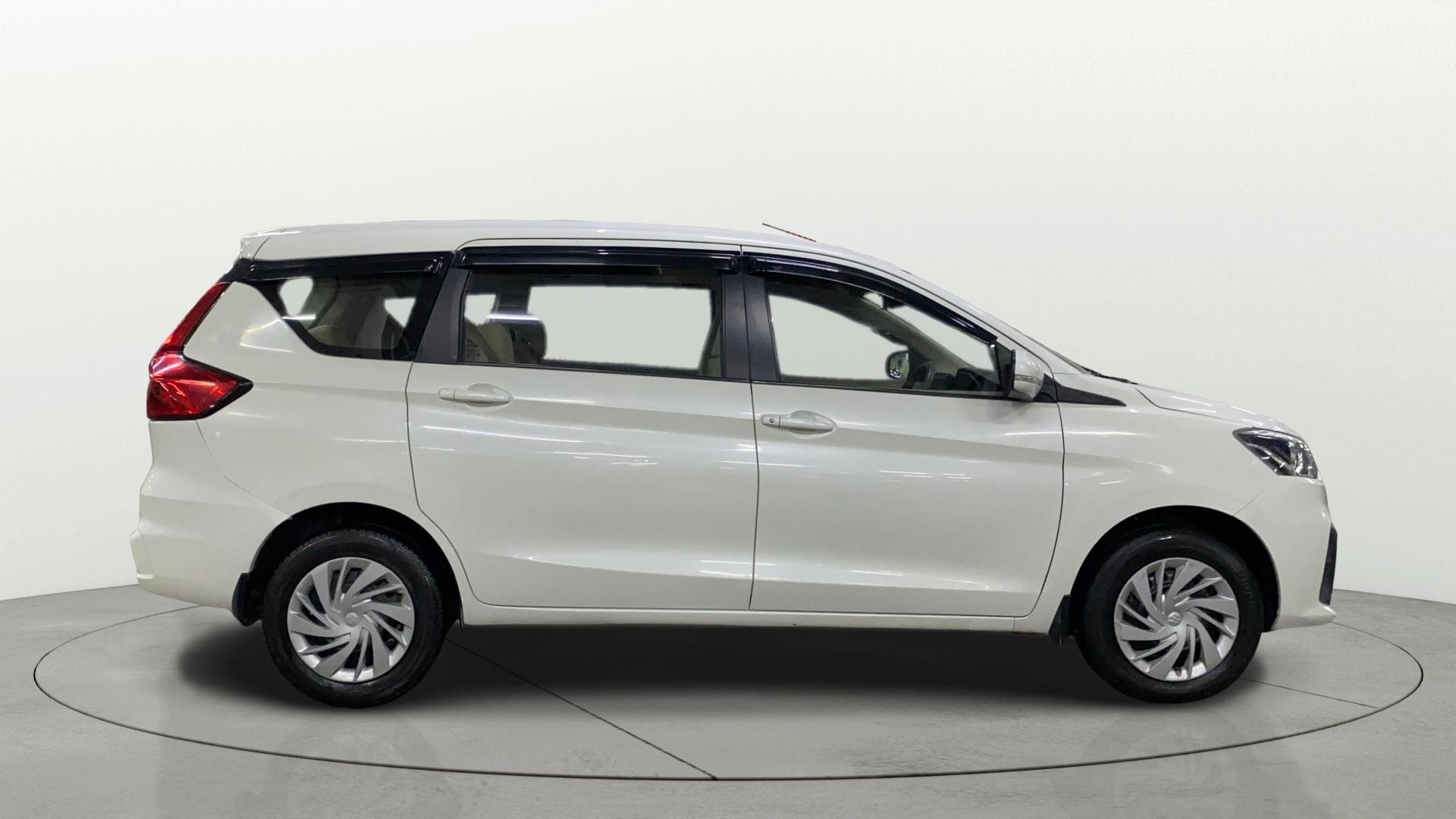 View 2024 Maruti Suzuki 1000 Base Variant Image 8 Used 2024 Maruti Suzuki 1000 Base Variant Image 8