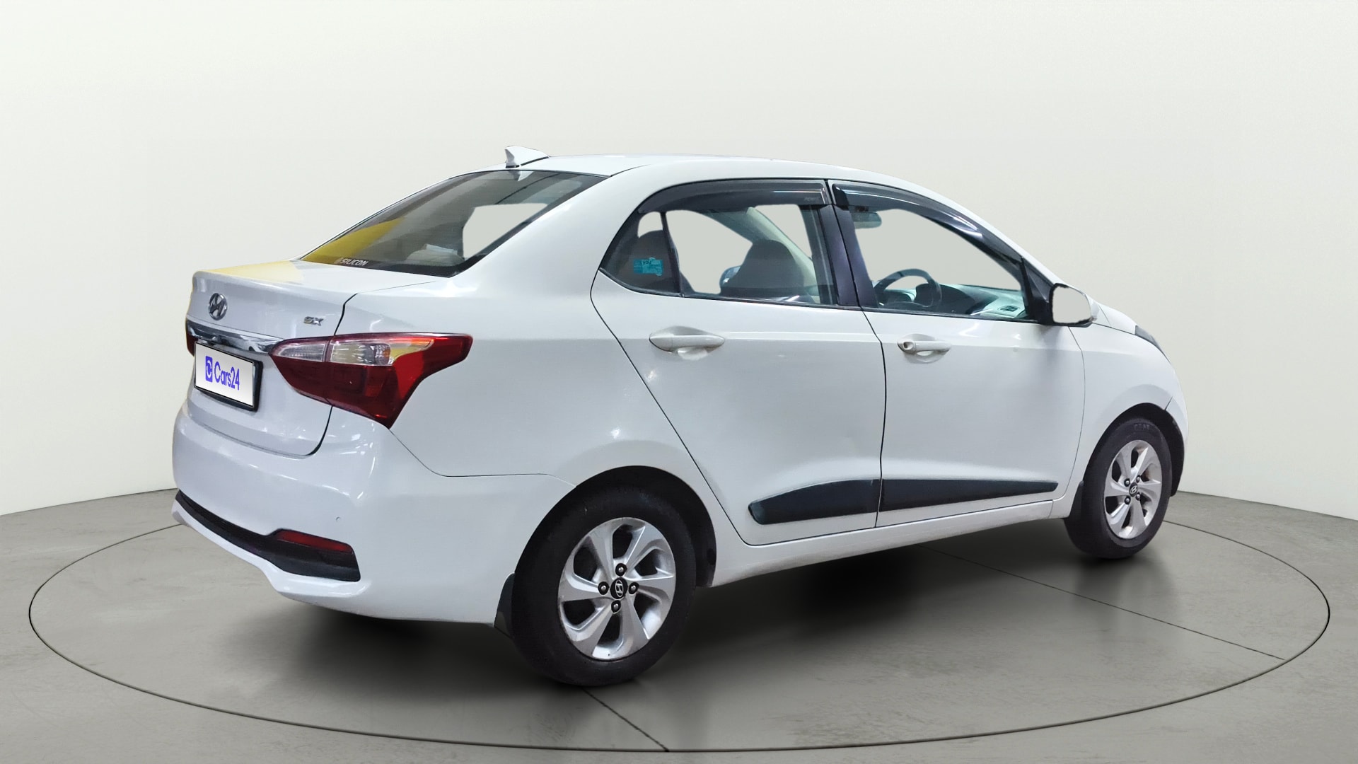 View 2017 Hyundai Xcent SX Petrol Image 42 Used 2017 Hyundai Xcent SX Petrol Image 42