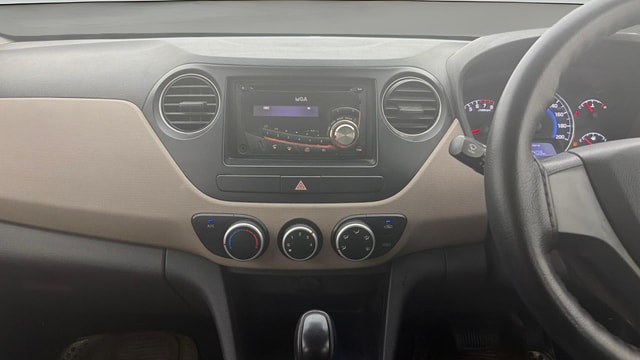 View Hyundai Grand i10 Image 17 Used Hyundai Grand i10 Image 17
