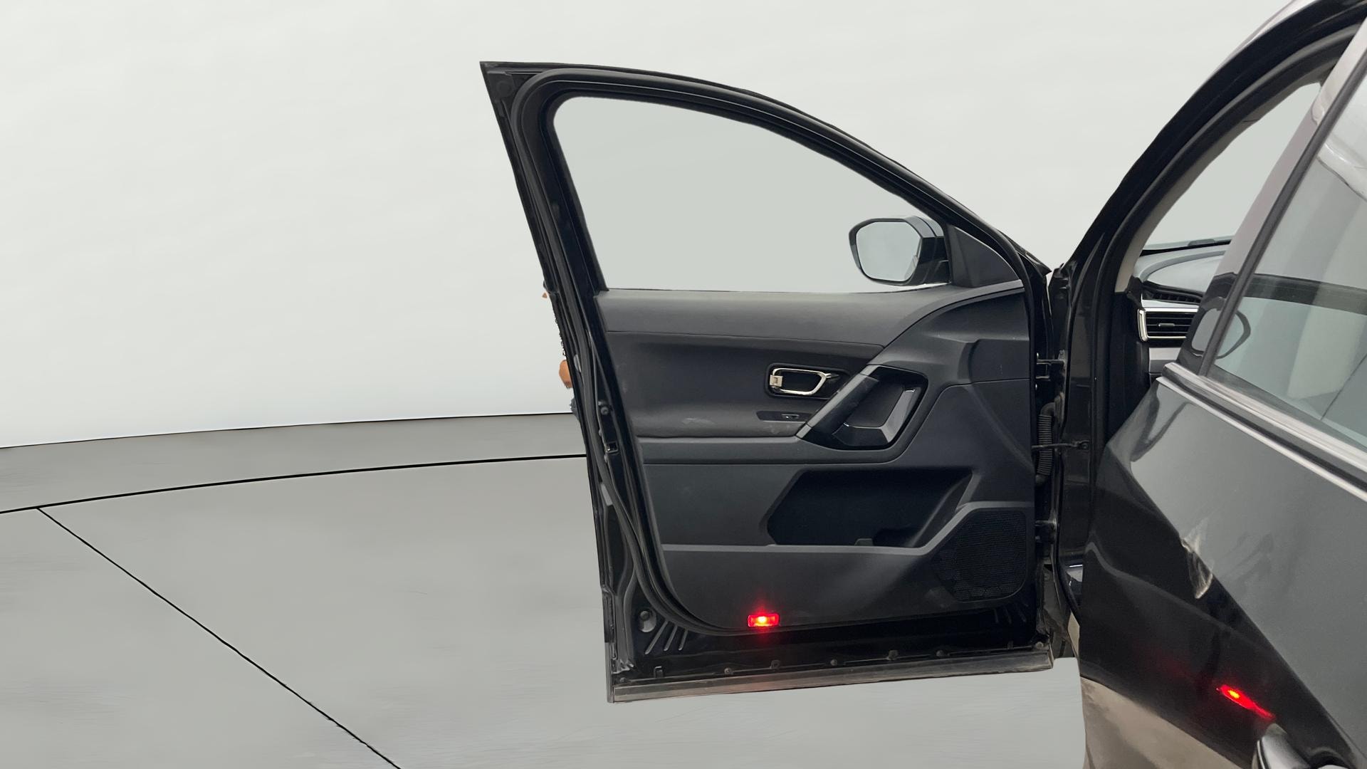 View 2021 Tata Harrier XE Image 39 Used 2021 Tata Harrier XE Image 39