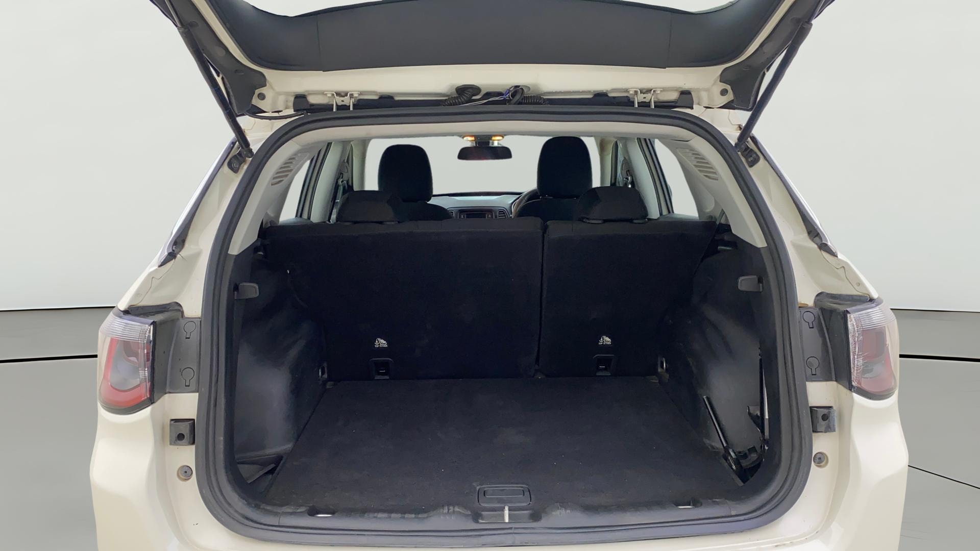 View 2018 Jeep Compass Sport 2.0 Diesel BS IV Image 36 Used 2018 Jeep Compass Sport 2.0 Diesel BS IV Image 36