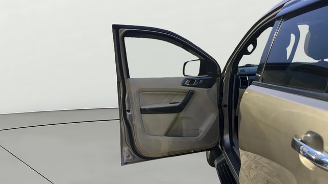 View Ford Endeavour Image 40 Used Ford Endeavour Image 40