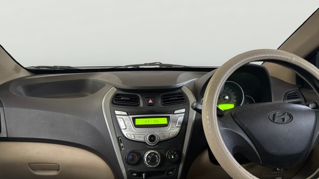 View Hyundai EON Image 17 Used Hyundai EON Image 17