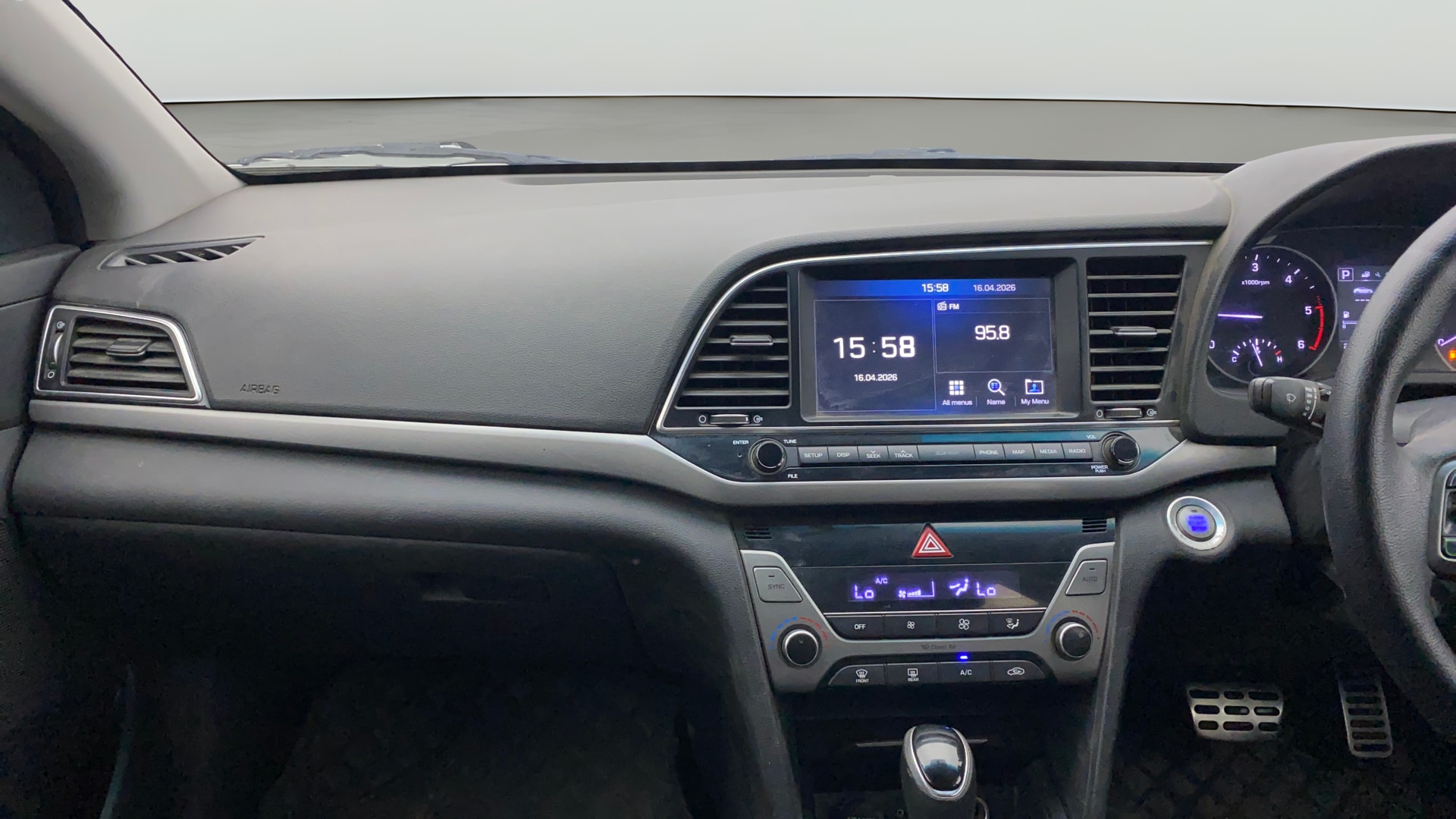 View 2018 Hyundai Elantra 1.6 CRDi S Image 32 Used 2018 Hyundai Elantra 1.6 CRDi S Image 32