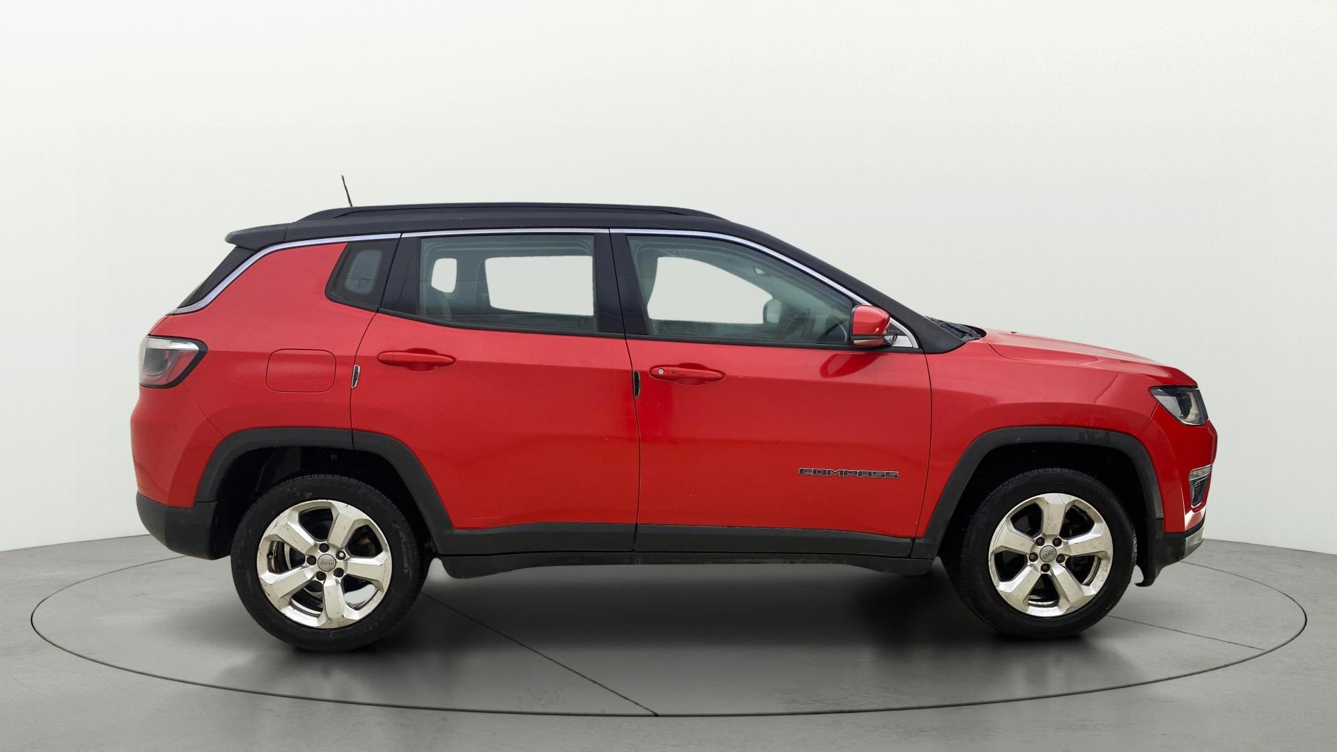 View 2017 Jeep Compass Limited 1.4 Multi AIR Petrol DDCT AT BS IV Image 8 Used 2017 Jeep Compass Limited 1.4 Multi AIR Petrol DDCT AT BS IV Image 8