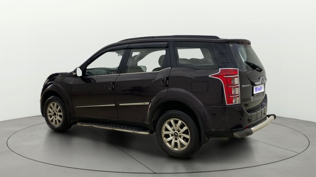 View Mahindra XUV500 Image 2 Used Mahindra XUV500 Image 2