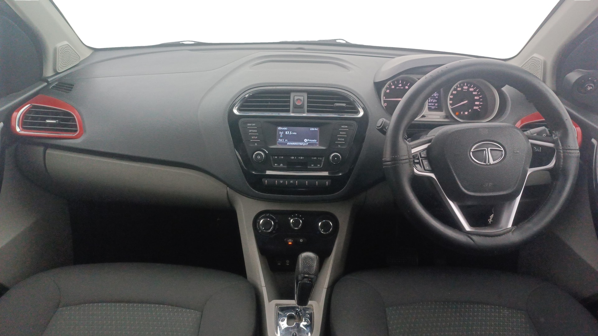 View 2017 Tata Tiago Revotorq XB Image 15 Used 2017 Tata Tiago Revotorq XB Image 15
