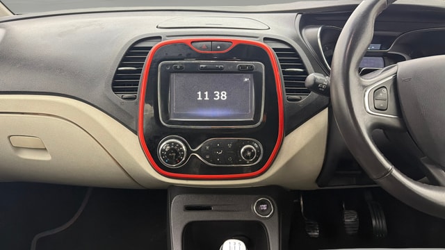 View Renault Captur Image 33 Used Renault Captur Image 33