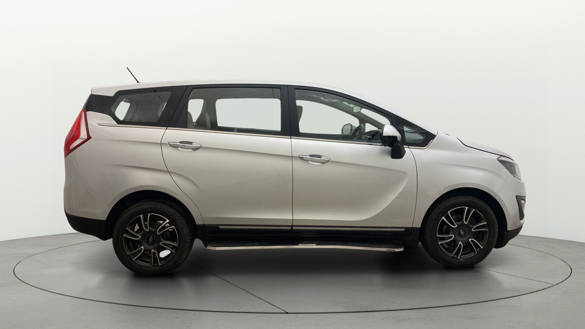 Used 2018 Mahindra Marazzo Used 2018 Mahindra Marazzo