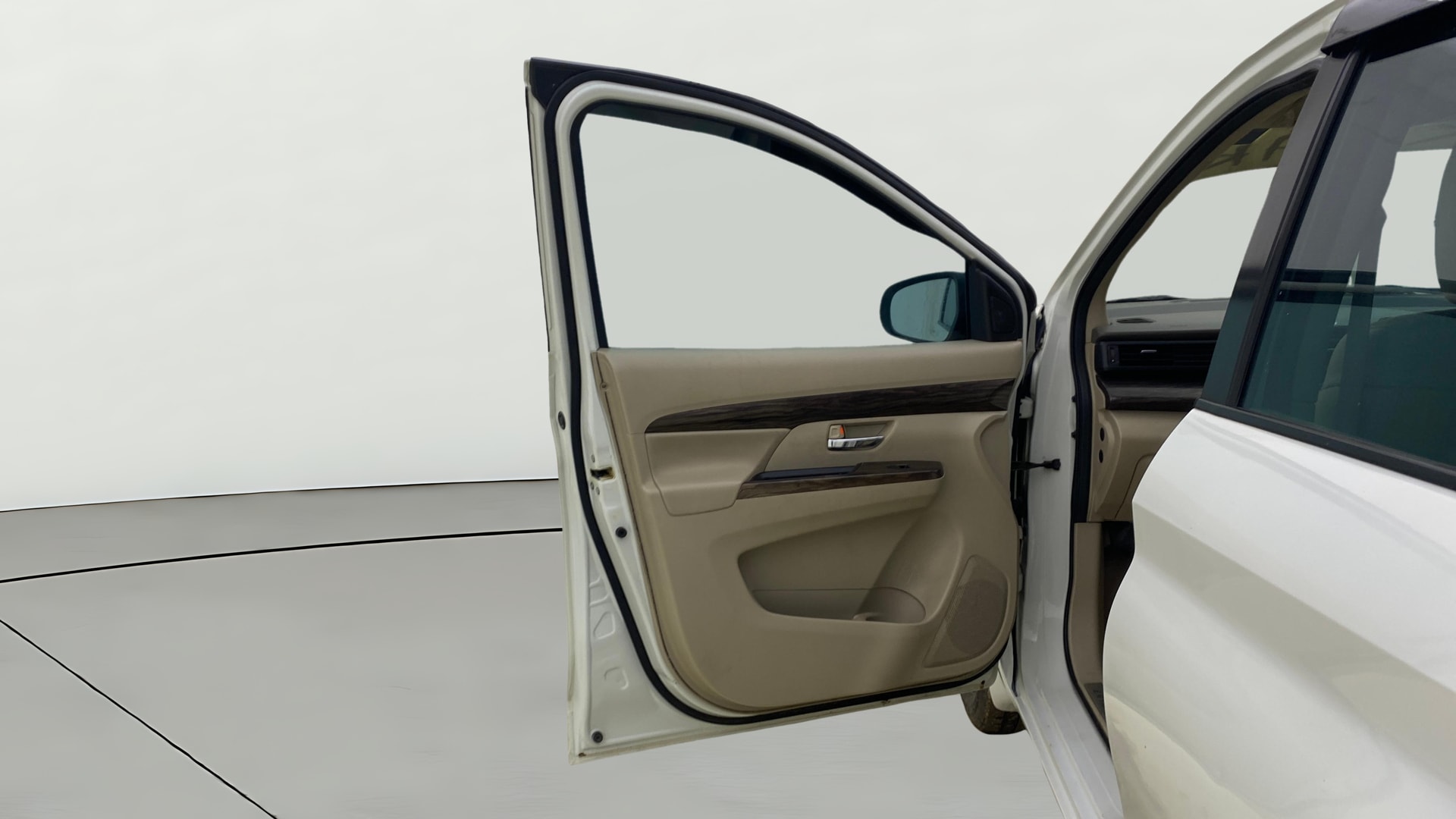 View 2020 Maruti Suzuki 1000 Base Variant Image 38 Used 2020 Maruti Suzuki 1000 Base Variant Image 38